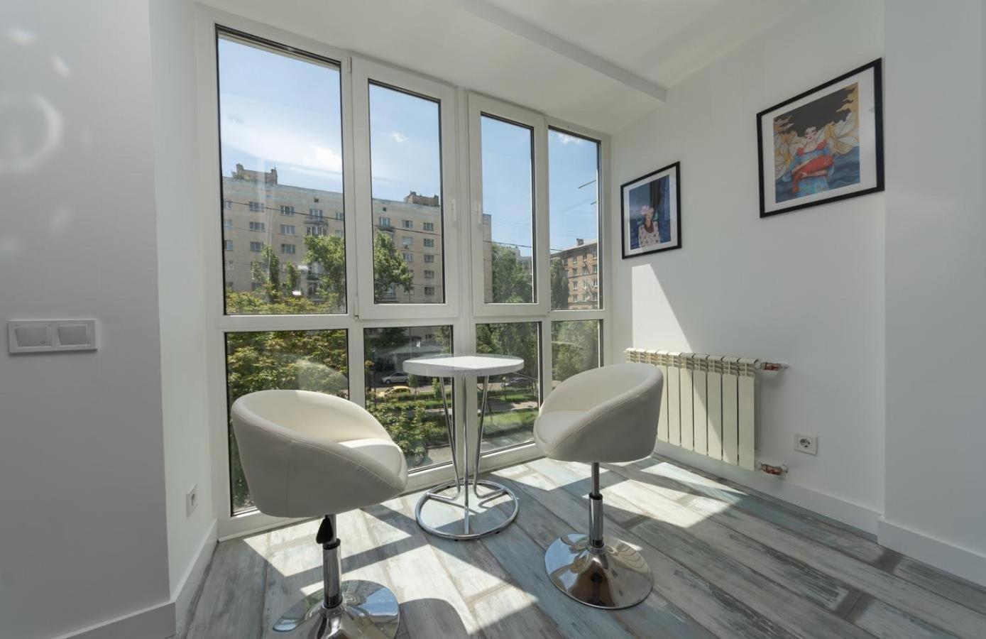 Ferienwohnung Flat24 On Lesi Ukrainki 3 Kiew Exterior foto