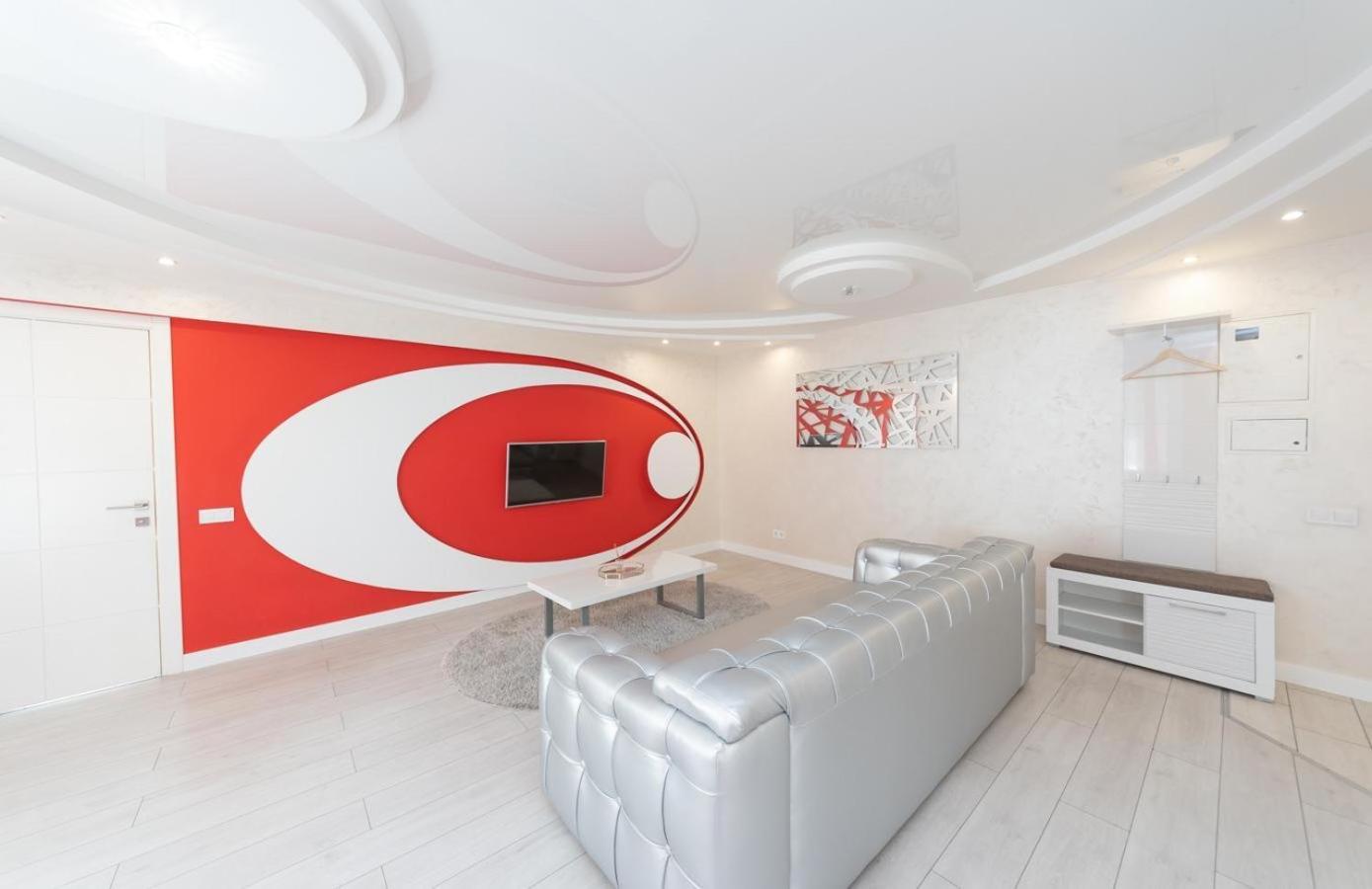 Ferienwohnung Flat24 On Lesi Ukrainki 3 Kiew Exterior foto